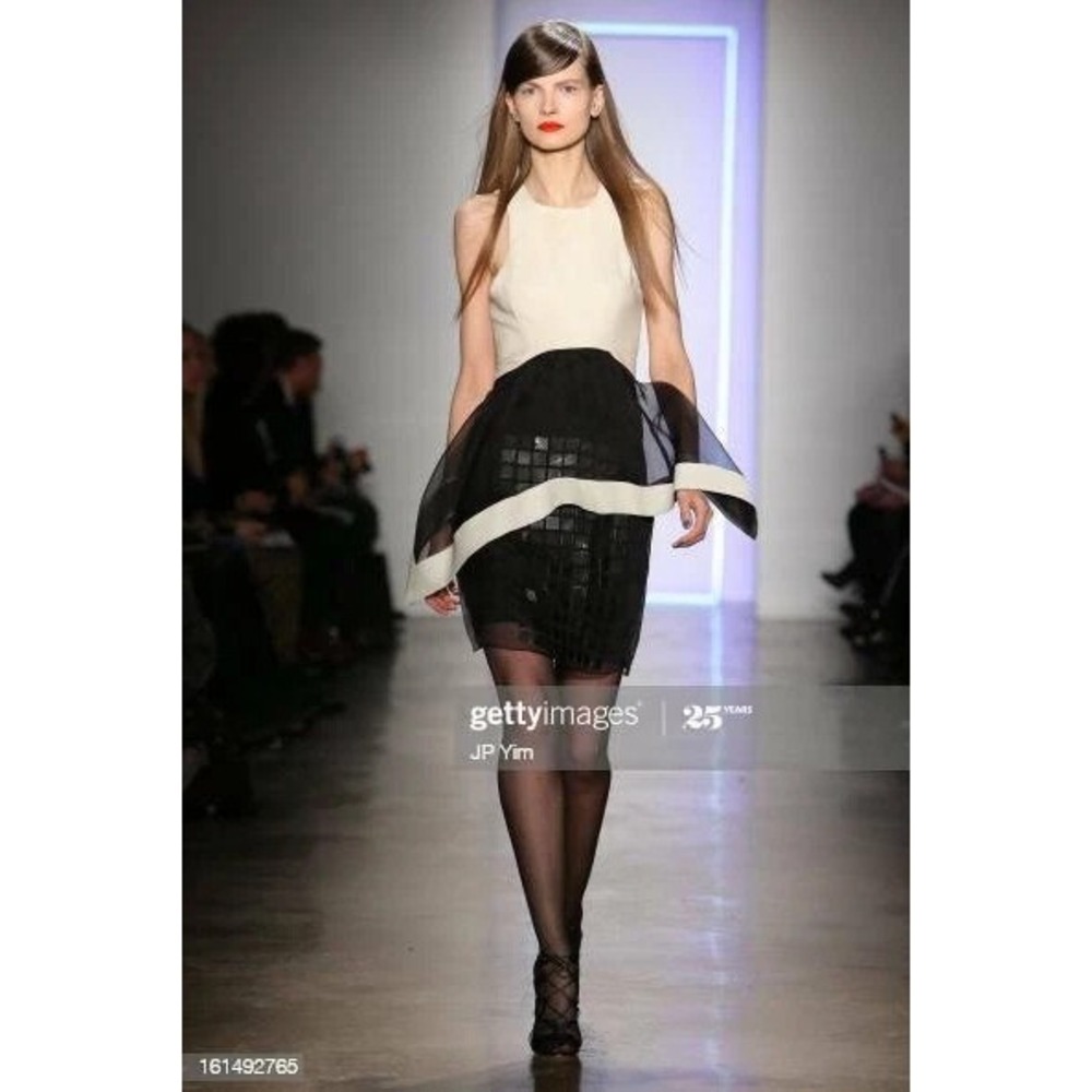 OHNE TITEL Ivory/Black Peplum dress sequins runway sleeveless color block 6